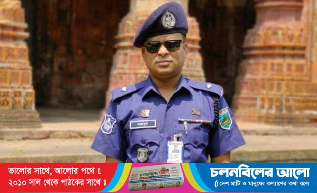 ছবি: পাবনার ভাঙ্গুড়া ভারপ্রাপ্ত কর্মকর্তা (ওসি) মো: নাজমুল হক।