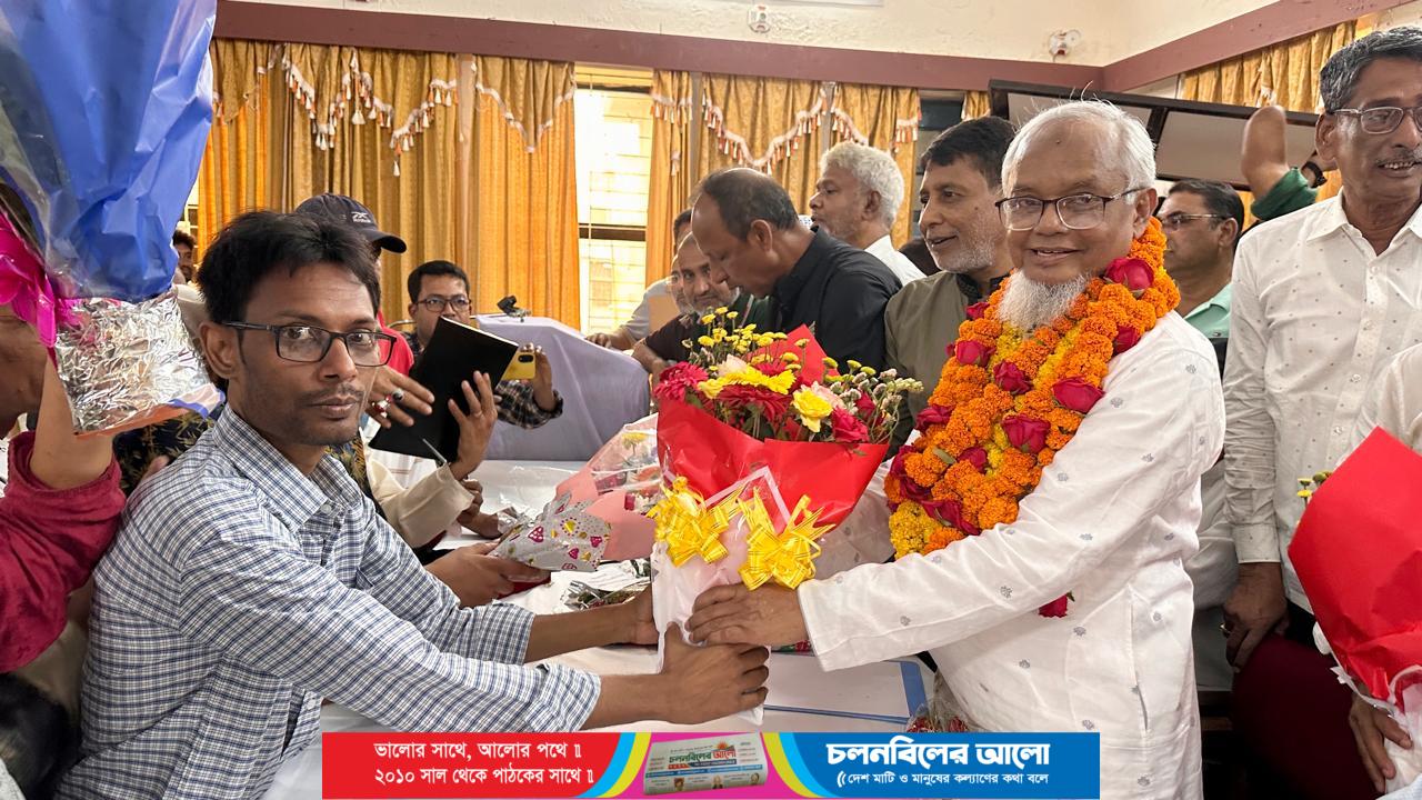 প্রশাসক জহুরুল ইসলাম বিশুকে সম্মাননা জানালো শহীদ কিরণ ও বুলগানিন স্মৃতি পরিষদ