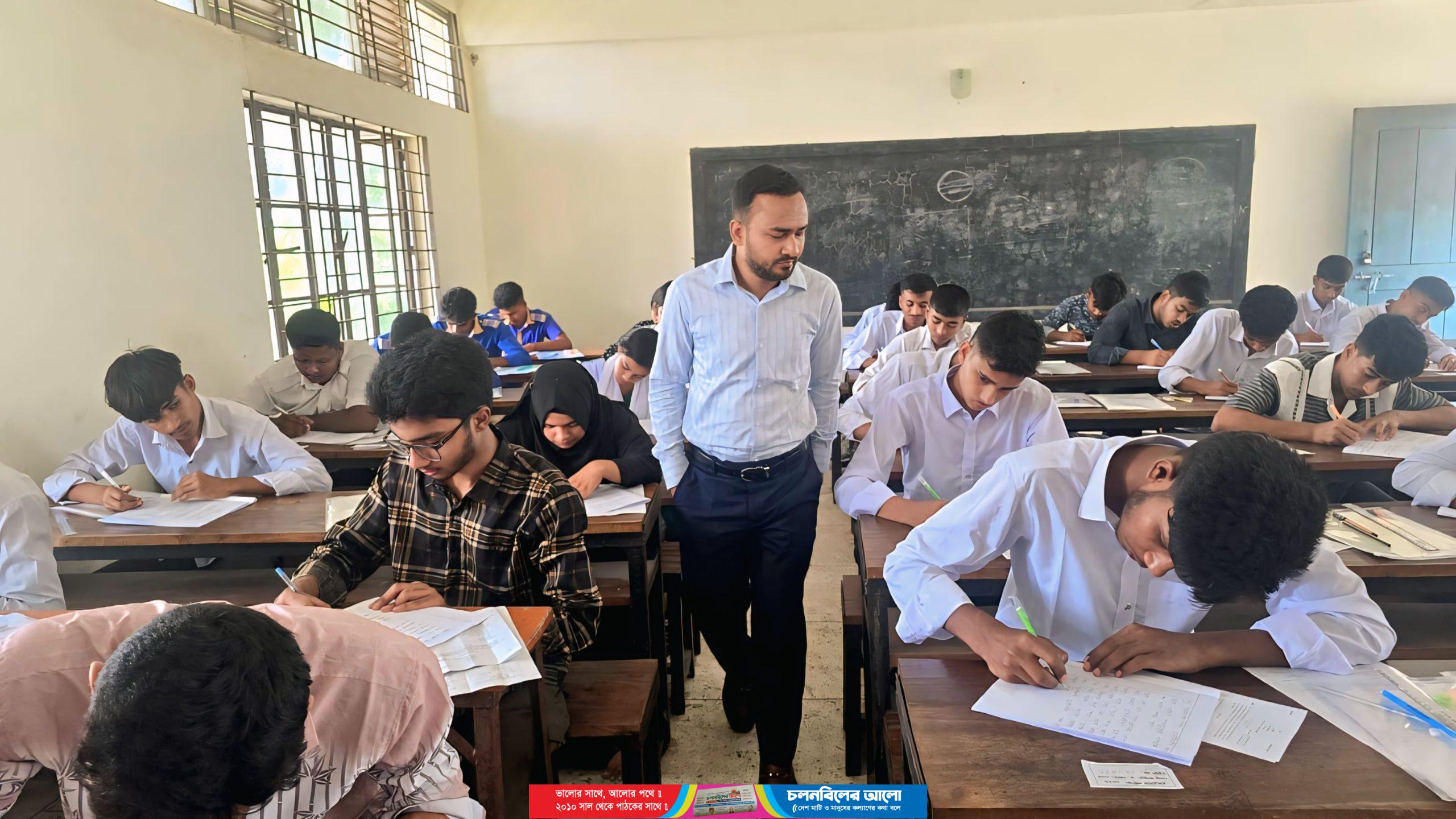 “শান্তিপূর্ণ পরিবেশে শুরু এসএসসি পরীক্ষা” ভাঙ্গুড়ায় কেন্দ্র পরিদর্শনে উপজেলা প্রশাসন