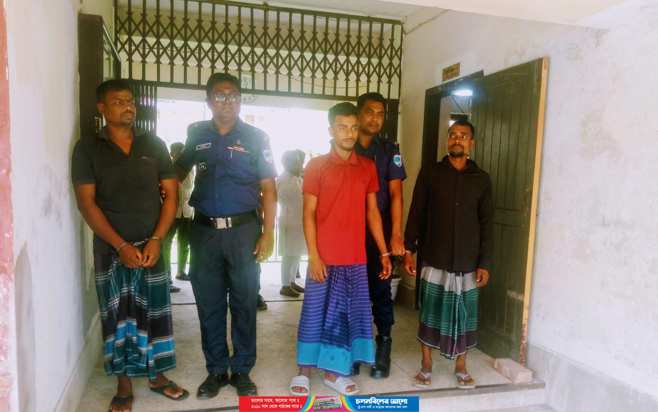 অভয়নগরে স্বামীর বাড়িতে নির্যাতনের শিকার, জীবন-মৃ*ত্যু*র সন্ধিক্ষণে গৃহবধূ, আটক ৩