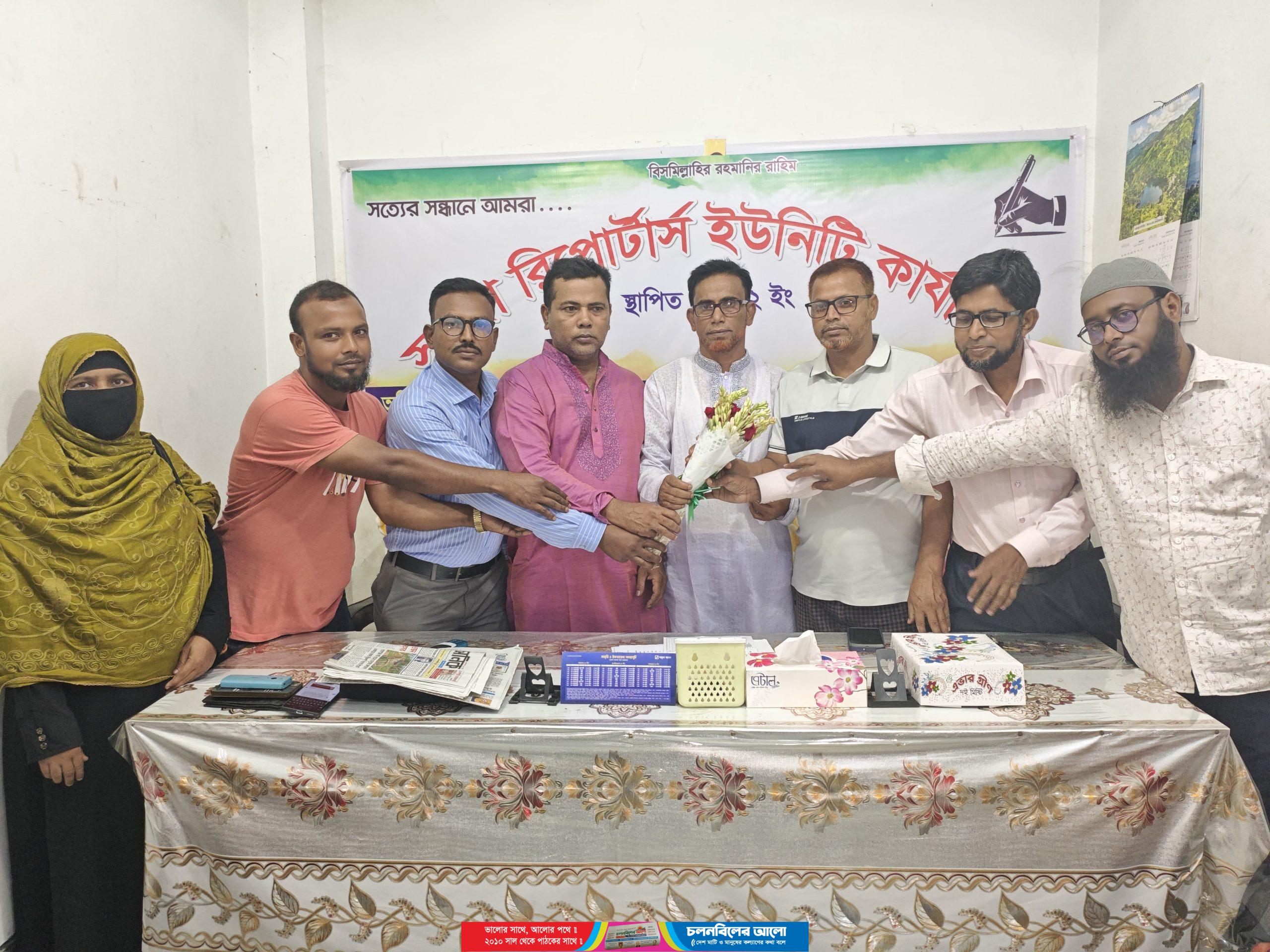 সলঙ্গা ইউপি’র প্যানেল চেয়ারম্যানকে সংবর্ধনা 