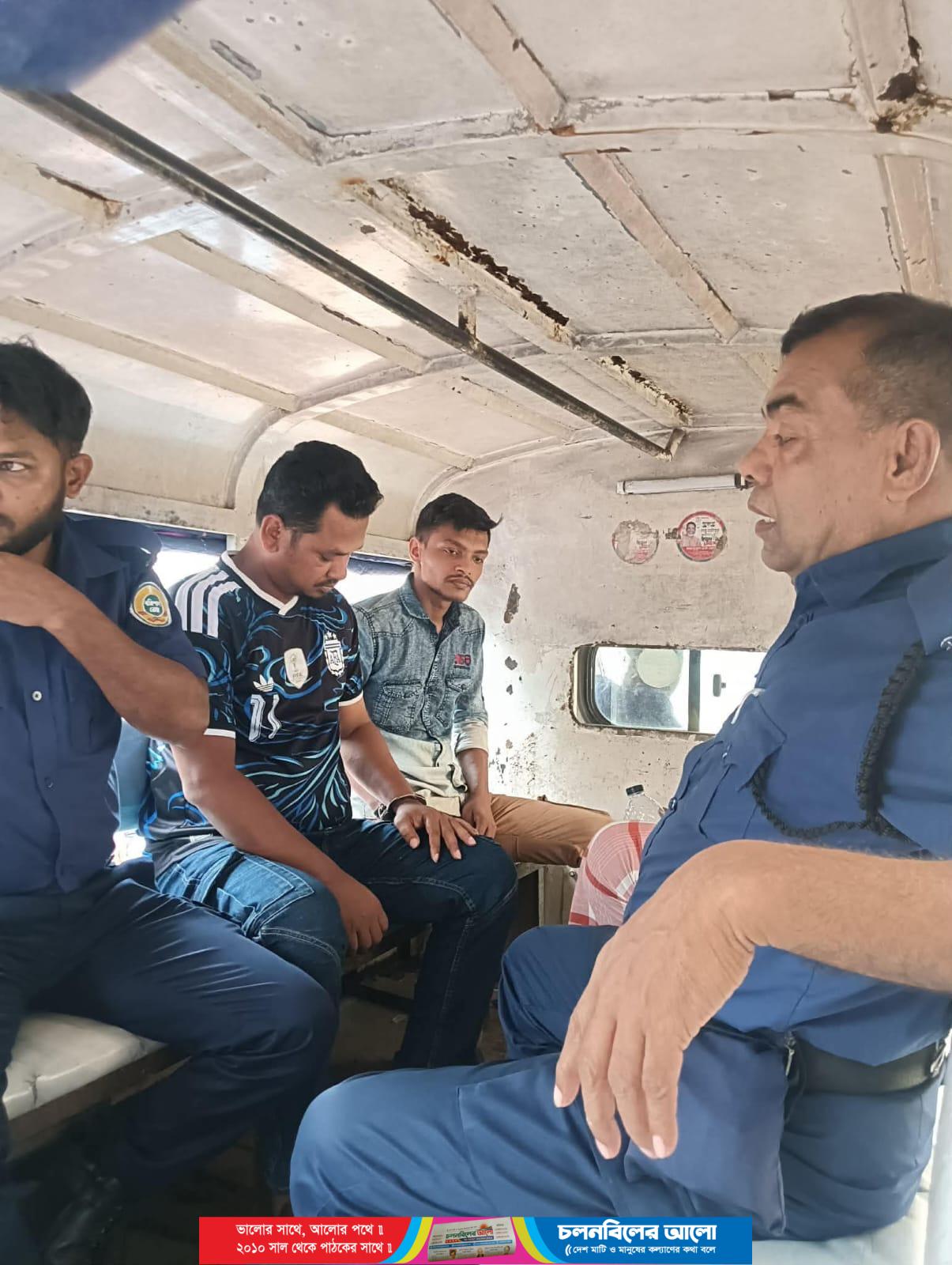 ঝালকাঠির বাউকাঠি বাজার ইউপি সদস্য ও যুবলীগ নেতা তছলিম হোসেন মৃধা আটক