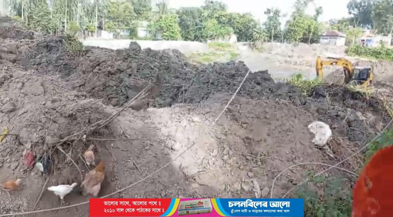রাণীনগরে ভেকু মেশিনে ছেঁড়া বৈদ্যুতিক খুঁটির তারে বিদ্যুৎপৃষ্ট হয়ে শিশুর মৃত্যু