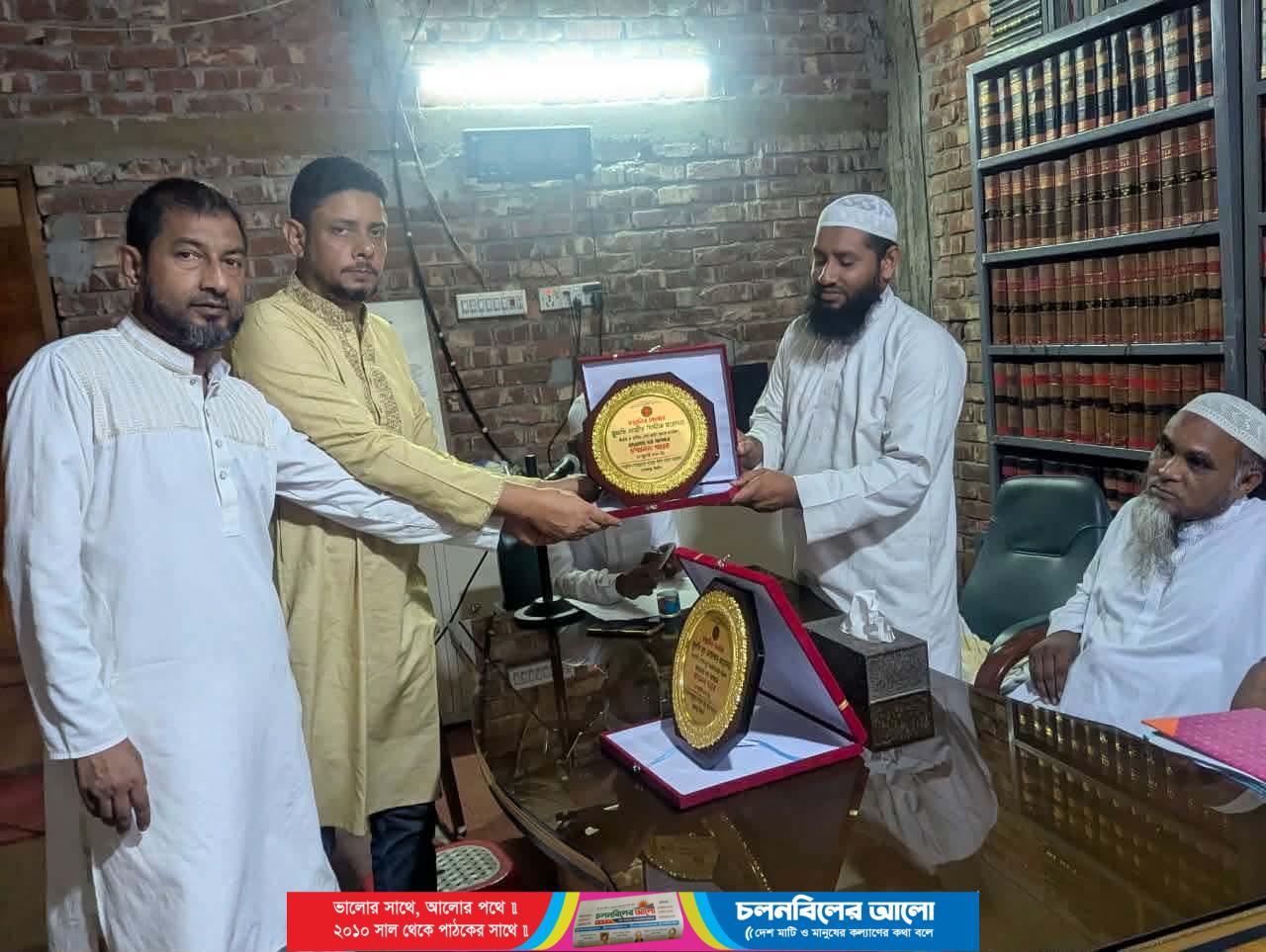 বেফাক পরীক্ষায় শ্রেষ্ঠত্ব, গোপালপুরে কৃতী মাদরাসা ছাত্রীদের সম্মাননা