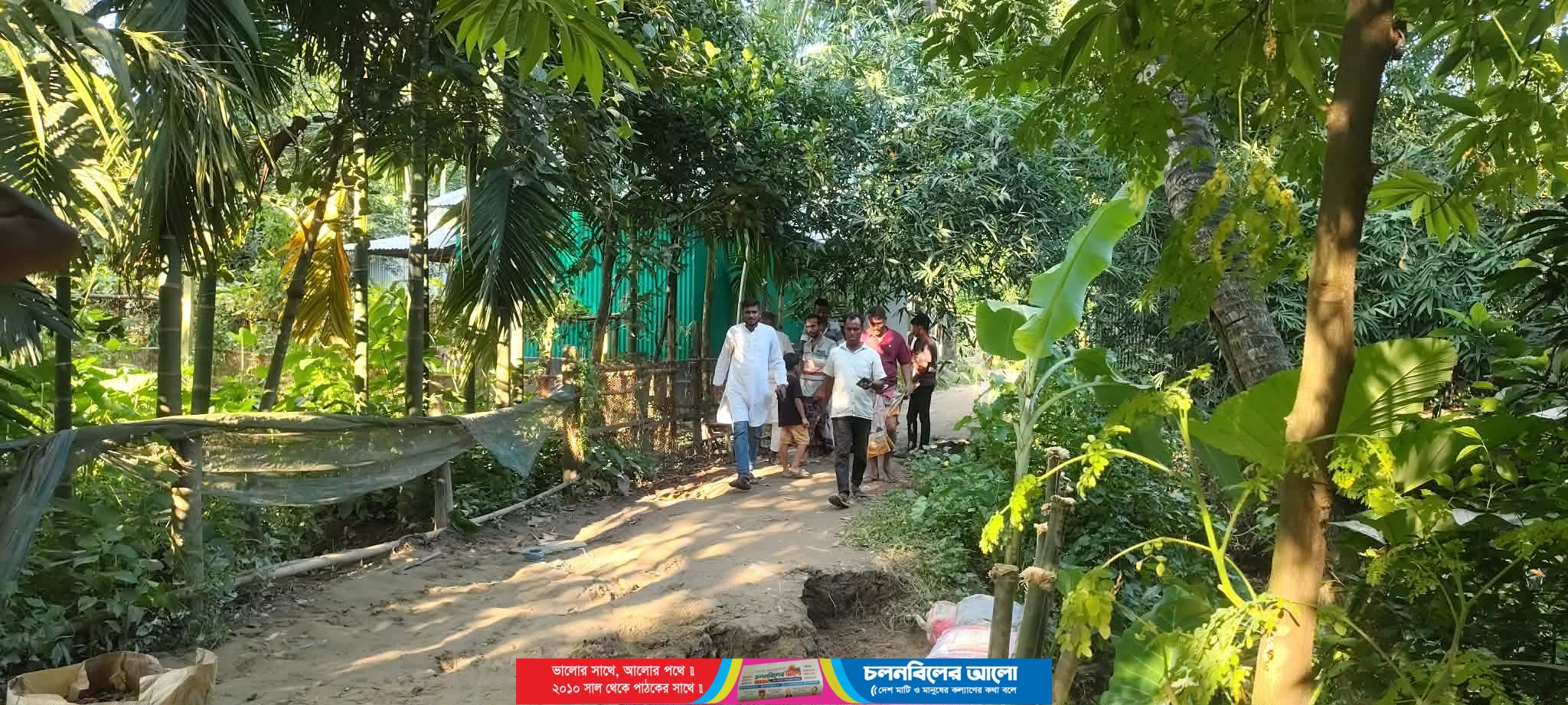 নগদা শিমলায় দুটি কাঁচা সড়ক সংস্কার করলেন তারেক খাঁন