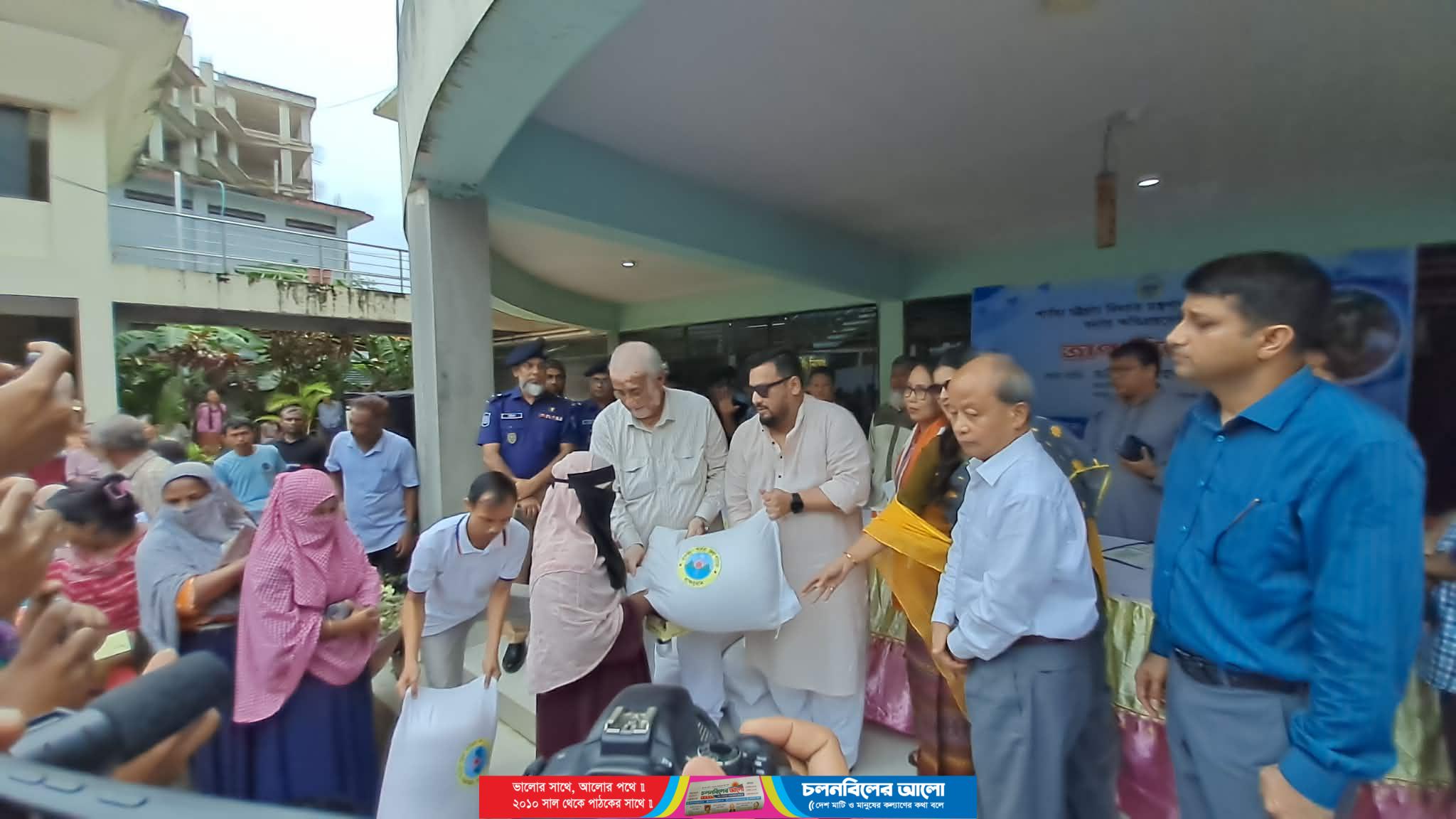 বন্যায় ক্ষতিগ্রস্তদের পুনর্বাসন করা হবে, এনজিও ঋণের কিস্তি ও সুদ এক মাস মওকুফ: প্রতিমন্ত্রী মীর হেলাল