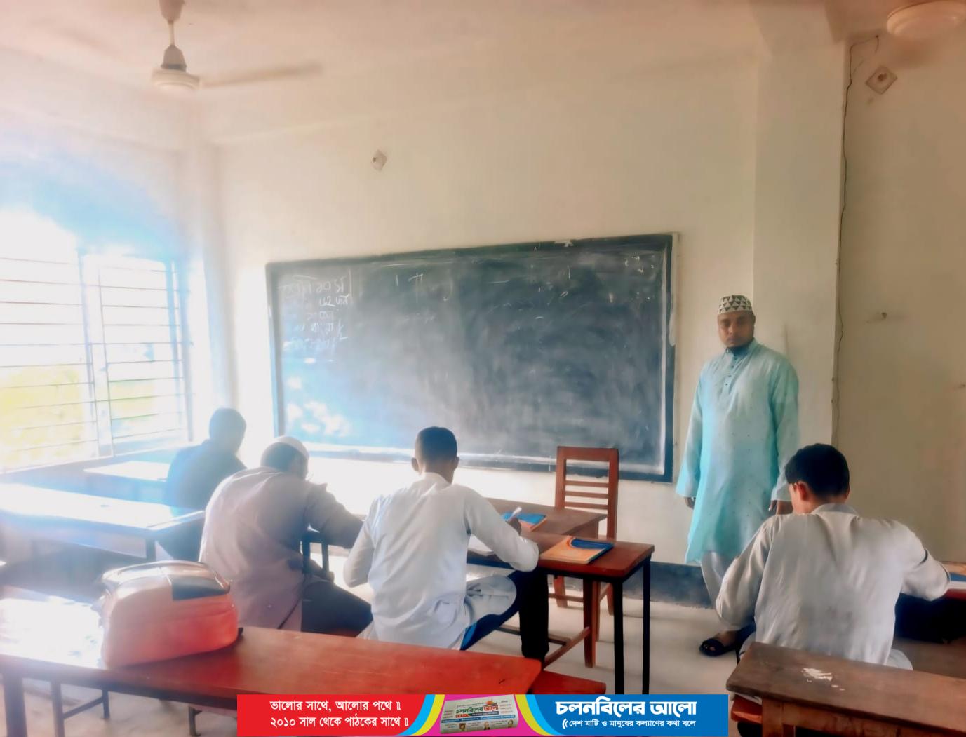 সাপাহারে করমুডাঙ্গা জোয়াকিয়া দাখিল মাদ্রাসায় শিক্ষার্থীর চেয়ে দ্বিগুণ শিক্ষক